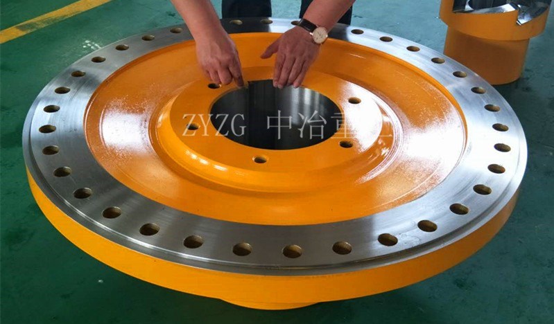 梅花聯軸器的熱處理分為準備熱處理和終究熱處理